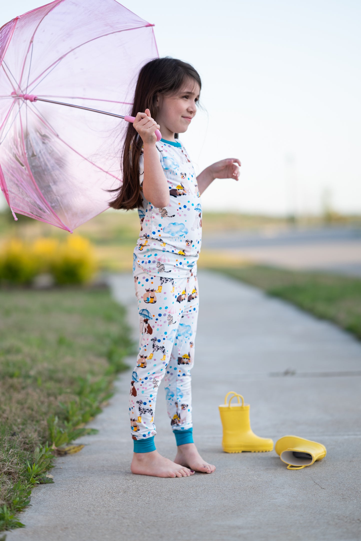 Raining Cats & Dogs Lounge Set