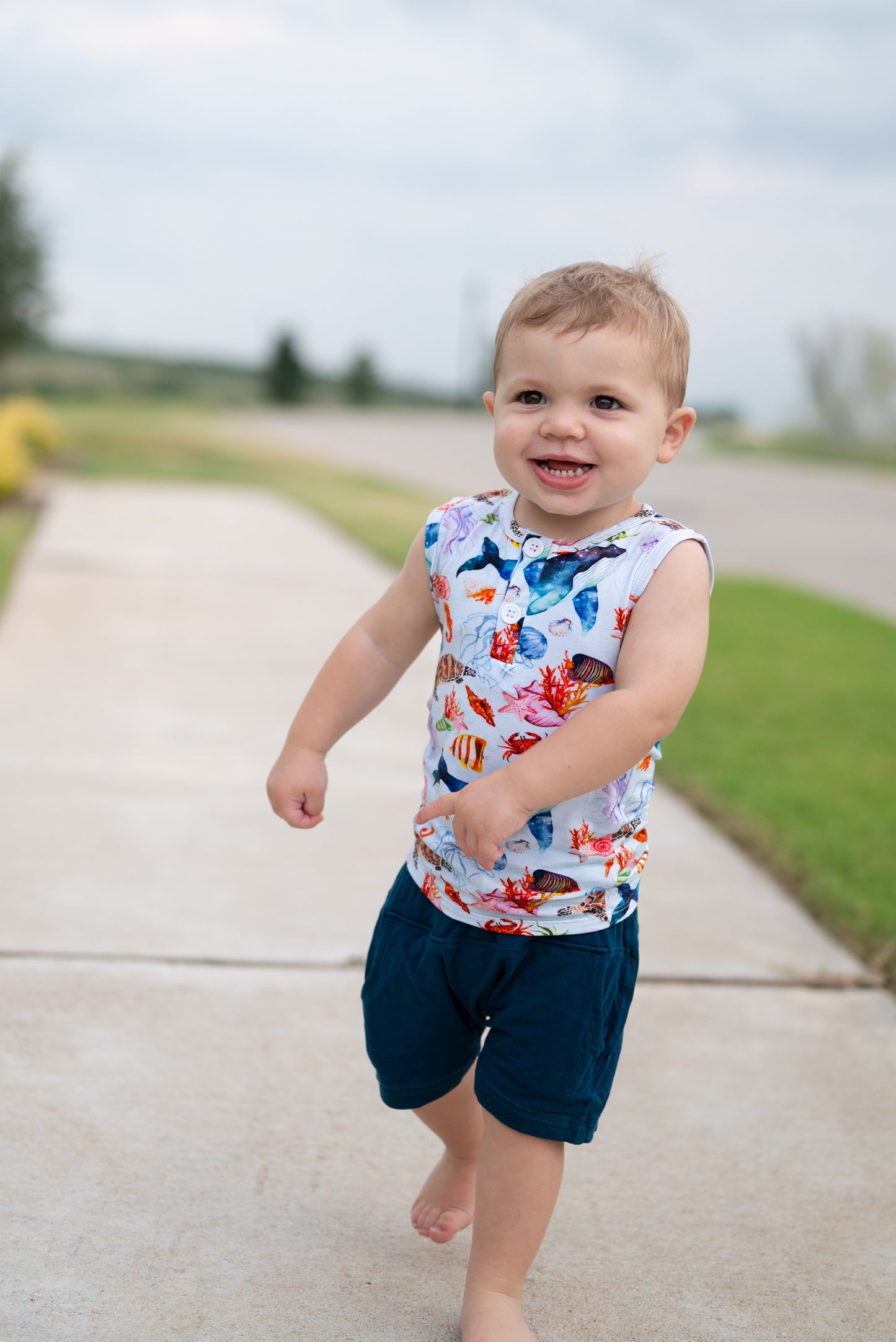 Waves and Wonders Tank