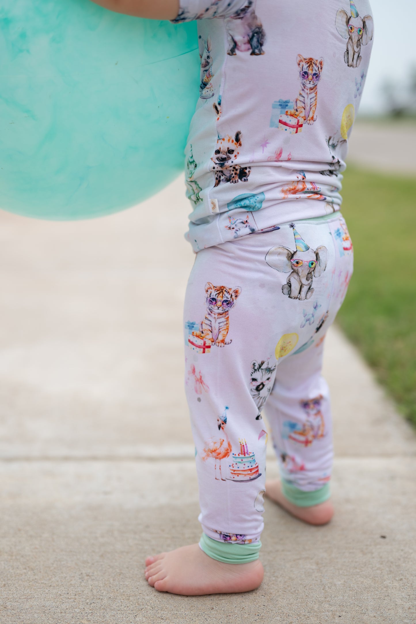 Party Animal Lounge Set