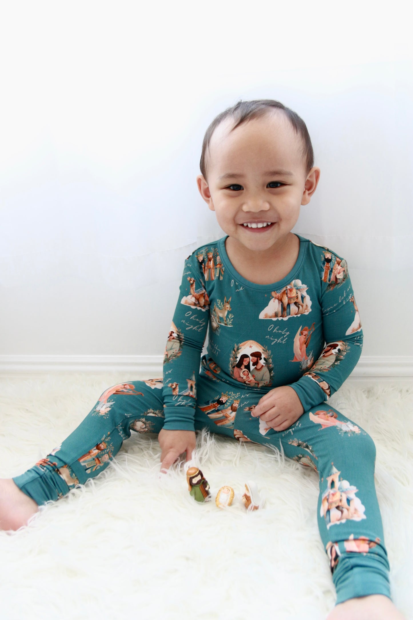 O’ Holy Night Long Sleeve Lounge Set